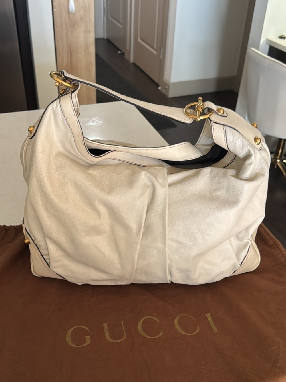 Gucci Cream Leather Shoulder Hobo with Gold-Tone Hardware